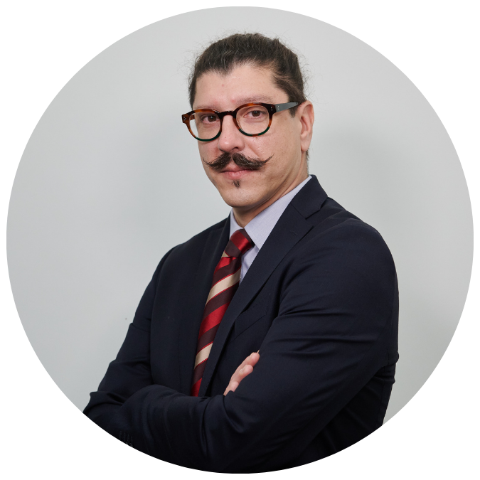 Dr. Luca Rollero, chirurgo ortopedico specializzato in chirurgia complessa di anca, bacino e traumatologia polidistrettuale