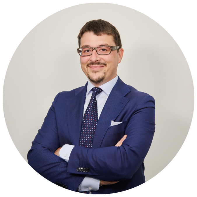 Dr. Marcello Capella, chirurgo ortopedico specializzato in ginocchio e traumatologia, dirigente medico presso Ortoclinic