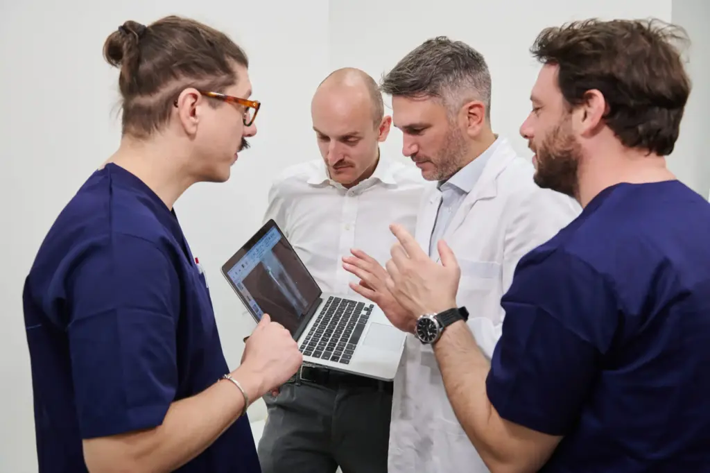 Team medico specializzato di Ortoclinic